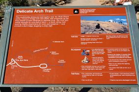 Delicate Arch Trail